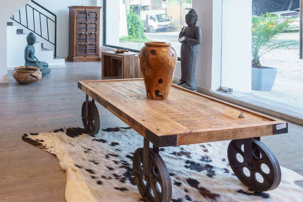 Top 5 Reclaimed Wood Furniture That Will Make Your Home Stand Out