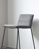 Taburete de bar tapizado Uphol | Diseño práctico | Altura de mostrador