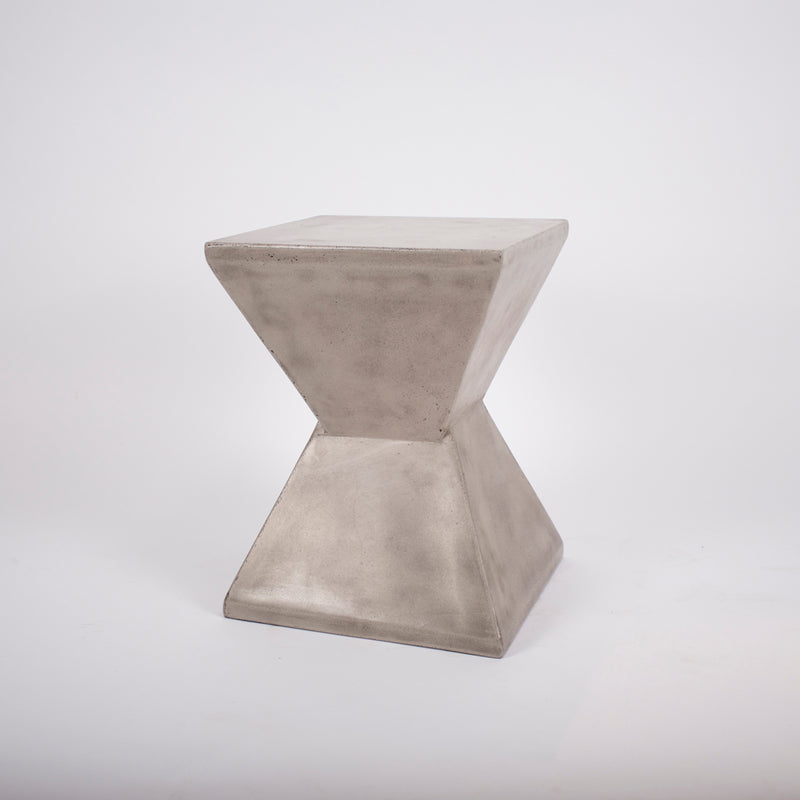 PYRA STOOL Concrete seat / Side Table | Indoor and Outdoor | Natural Grey 35x35x46 cm