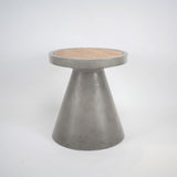 TREKK SIDE TABLE Concrete & Oak seat / Side Table | Indoor and Outdoor | Natural Grey 50x50x56 cm